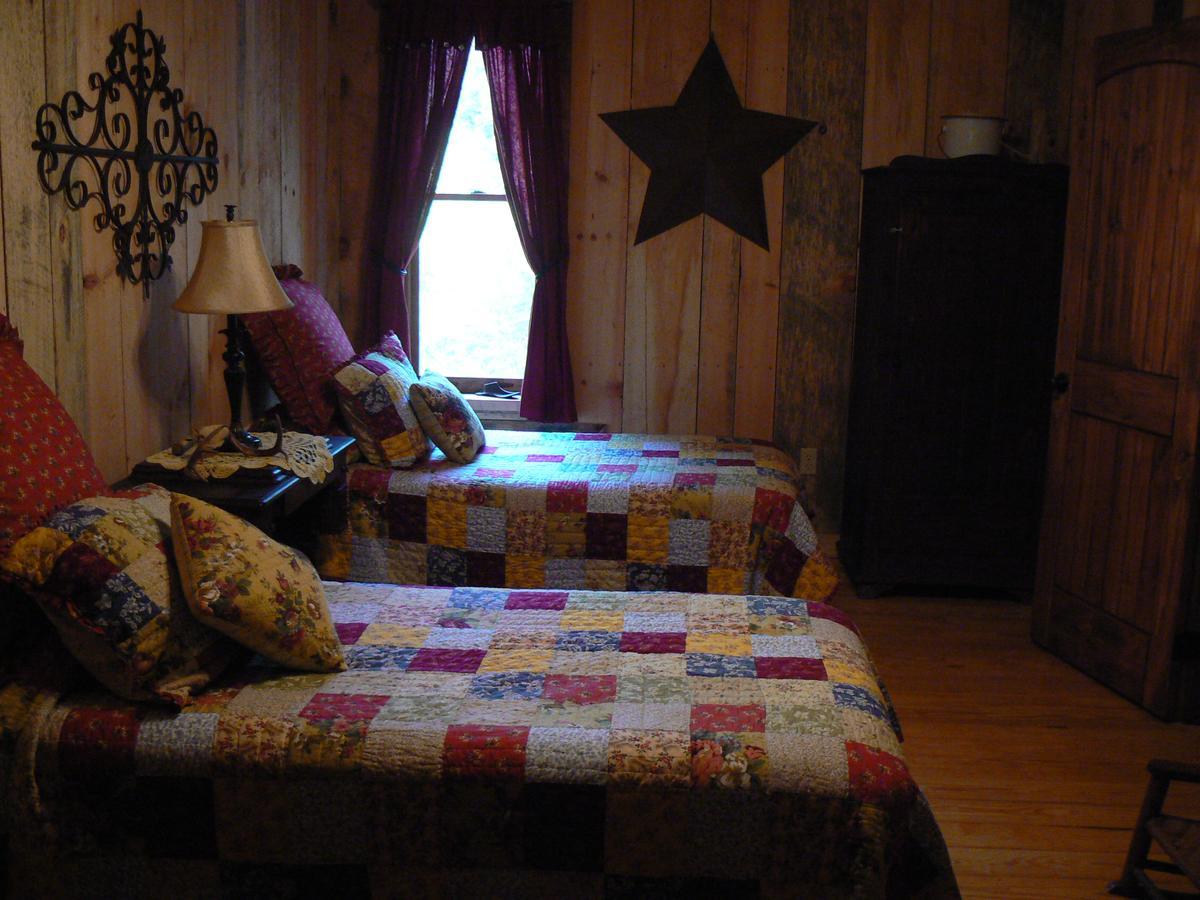 French Broad Outpost Ranch Hotel Del Rio Exterior foto